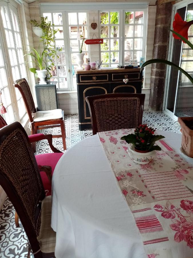Chambre D'Hotes Acces Separe Et Possibilite Table D'Hotes Sur Reservation Apartment Ver  Ngoại thất bức ảnh